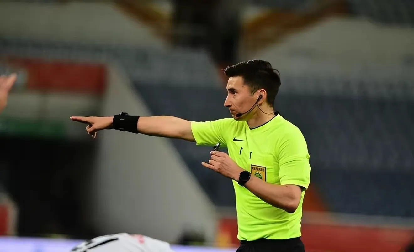 YABO-关于埃因霍温迎足总杯关键赛，今晚主帅复盘，底气十足，年轻球员得到机会的信息