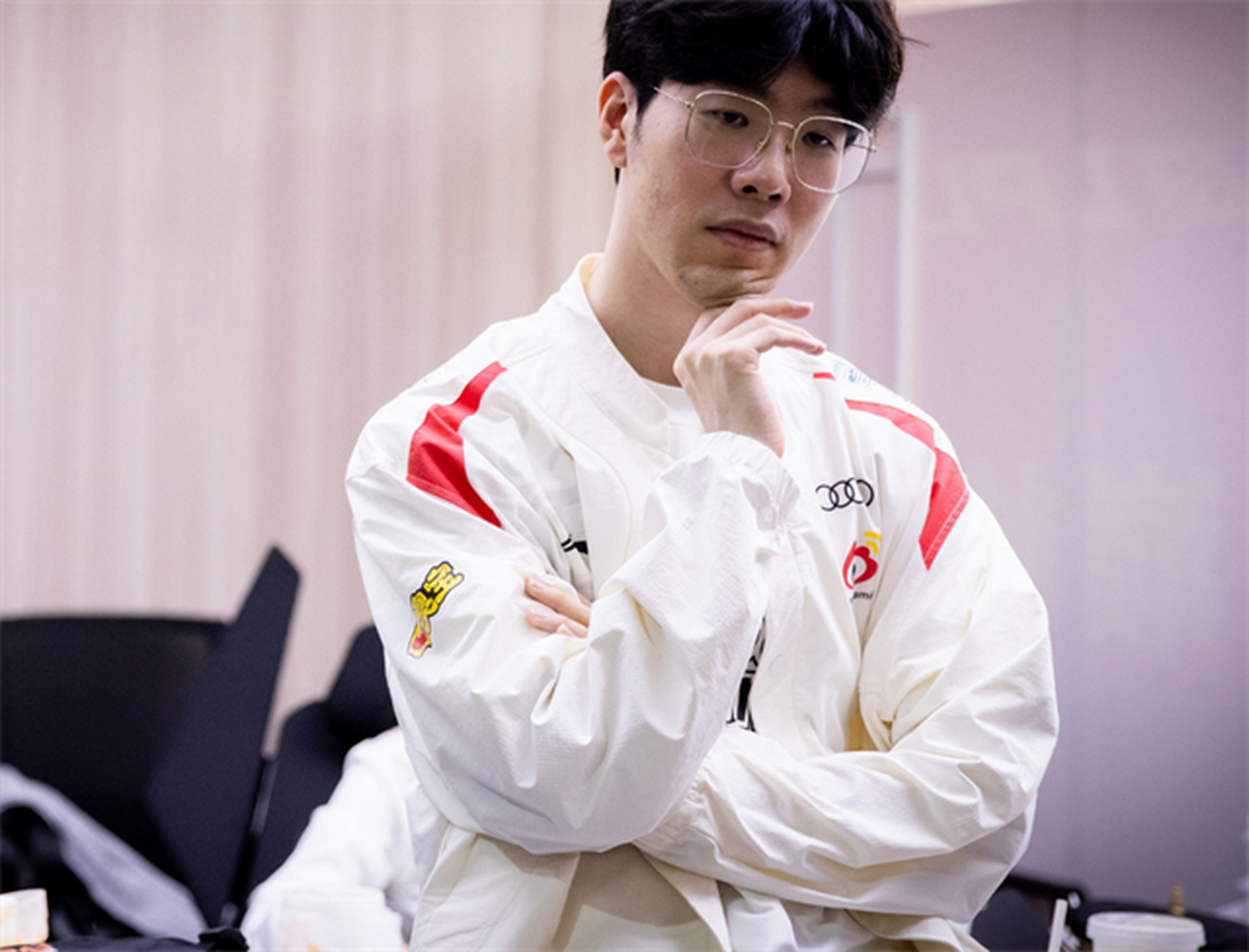 YABO-关于TheShy回归赛场，突破纪录首场状态亮眼，FPX观众沸腾！的信息