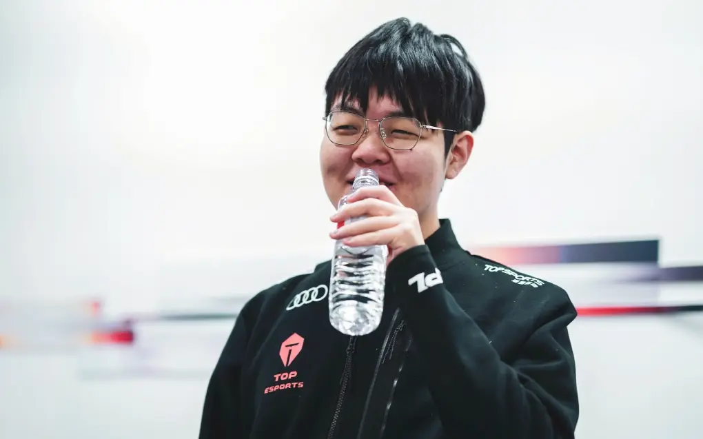 详细阅读:亚博体育-JackeyLove爆冷击败拜仁,连败引爆全场!的简单介绍 亚博体育-JackeyLove爆冷击败拜仁,连败引爆全场!的简单介绍